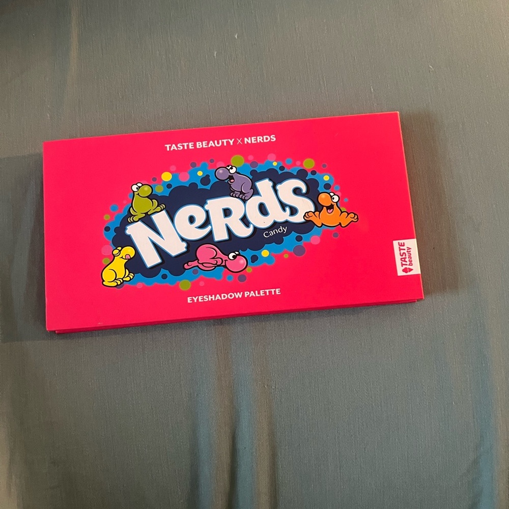 Nerds eyeshadow palette